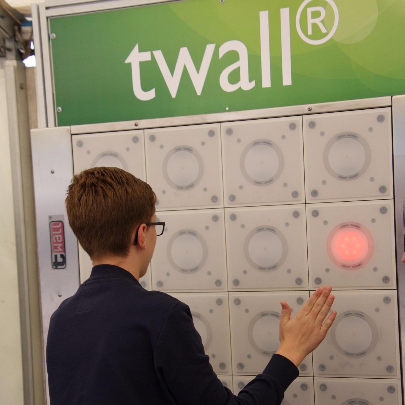 Twall 16 Reaktionswand